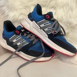 Adidas cloud foam shoes